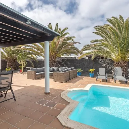 Lightbooking Gisher Lanzarote בקתה *