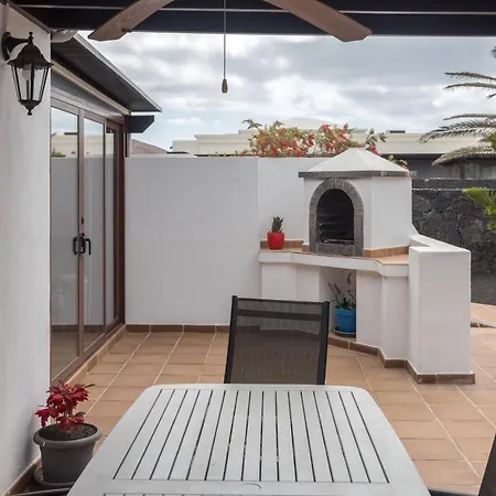 Lightbooking Gisher Lanzarote בקתה